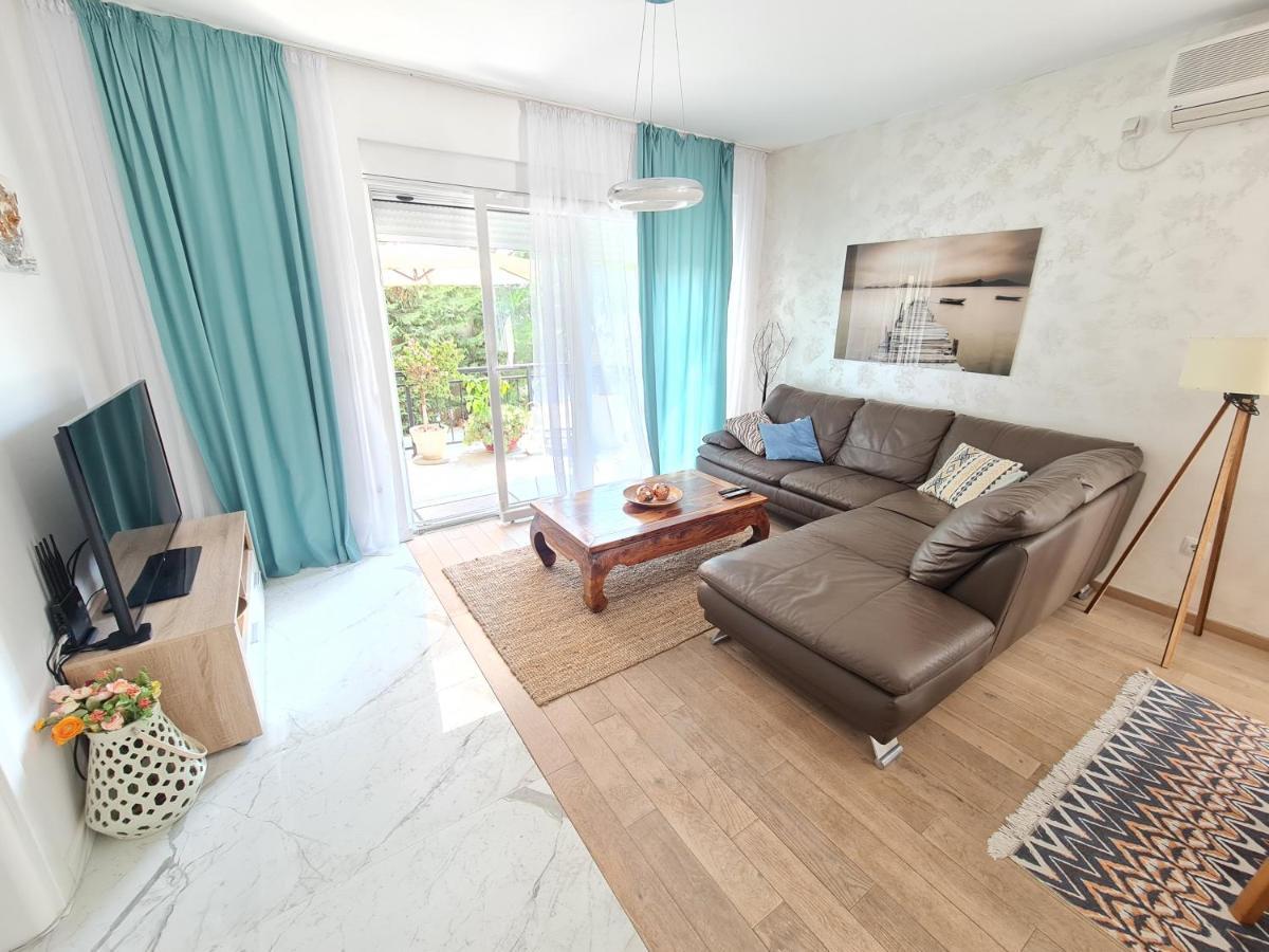 Apartments Tivat Exterior photo